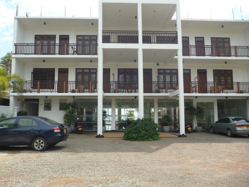 Hotel Ocean View Cottage Hikkaduwa Kültér fotó